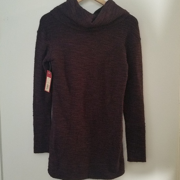 Burgundy sweater - Picture 2 of 3
